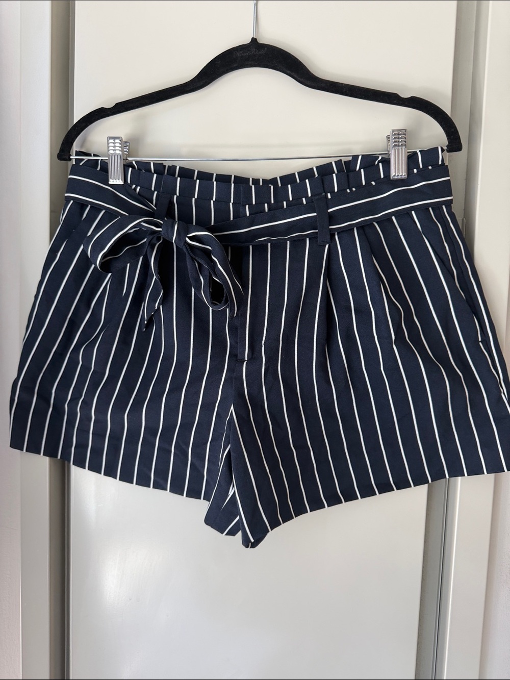 Banana Republic Navy & White Vertical-Stripe Tie Belt High-Waist Shorts